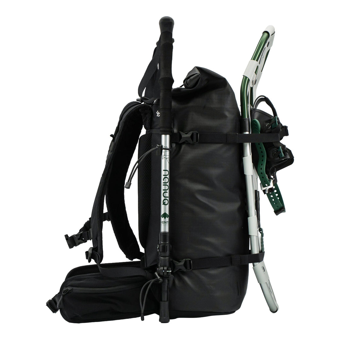 Das NANUQ ADVENTURE KIT Schneeschuhe Nanuq 